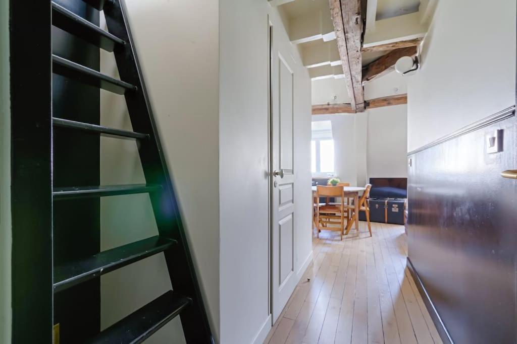 Mykeypers - Fantastic Designed Parisan Loft 2Br/6P- Le Marais Daire Dış mekan fotoğraf