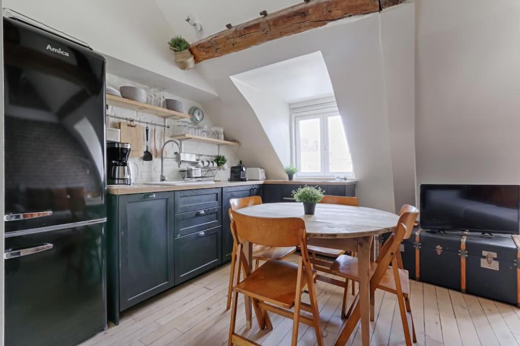 Mykeypers - Fantastic Designed Parisan Loft 2Br/6P- Le Marais Daire Dış mekan fotoğraf
