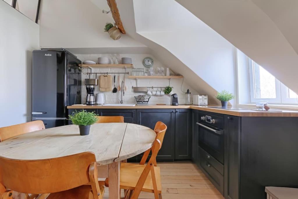 Mykeypers - Fantastic Designed Parisan Loft 2Br/6P- Le Marais Daire Dış mekan fotoğraf