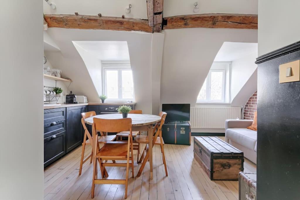 Mykeypers - Fantastic Designed Parisan Loft 2Br/6P- Le Marais Daire Dış mekan fotoğraf